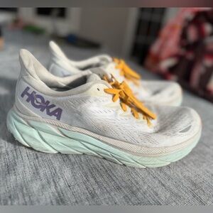 HOKA ONE ONE Clifton 8 Running Shoes – Women’s 8.5